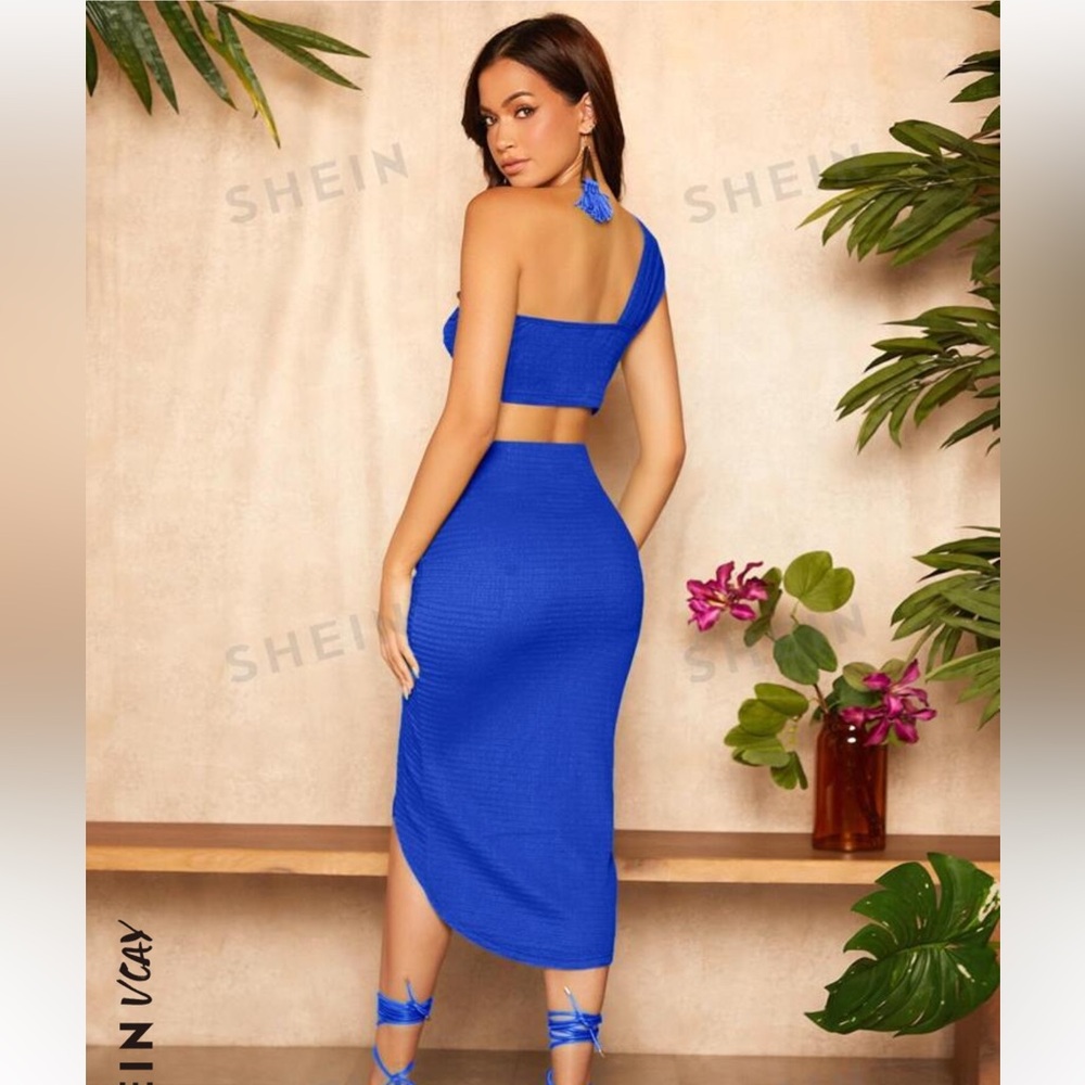 Two piece set - Picture 2 of 3